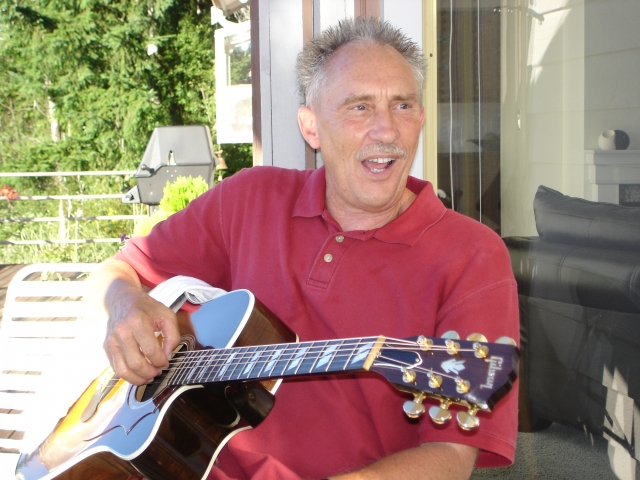 Dick Gabrio on Guitar